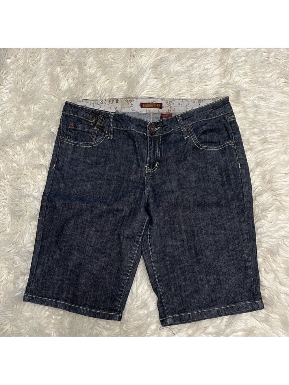 Zana Di Premium Women’s blue Stretch Denim Long Shorts Size 13